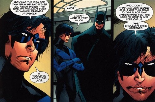 Nigthwing renuncia al equipo, dejando a Batman el timón