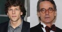 ZN Cine – Jesse Eisenberg será Lex Luthor y Jeremy Irons será Alfred en «Batman vs. Superman»