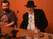 Frank Miller: «Azzarello es el que hace todo el trabajo en The Dark Knight III»