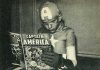Niño leyendo cómic