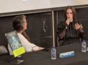 Aldara Prado: «Nimue no es ni humana, ni criatura, ni animal: es un ser que vaga entre mundos» Aldara Prado en la presentación de Nimue en Norma Editorial